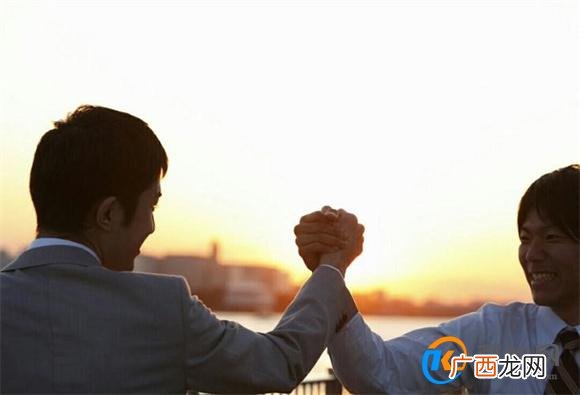 如何离开烦恼不断？用对一个方法，带你走出困境拥有开阔的未来