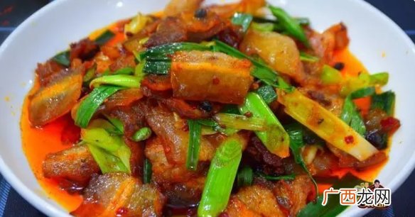 回锅肉正宗家庭做法，咸香美味，好吃又下饭，真解馋