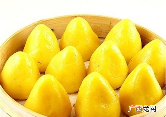 这种粗粮窝窝头，好吃又健康，下午饿了来一个特别饱腹