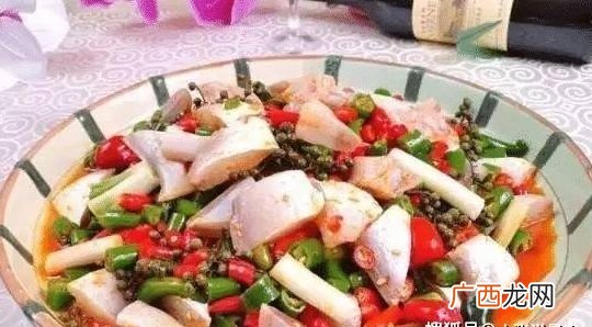 这种鱼几乎看不到头，价格便宜没人买，厨师：错过这种美食很可惜