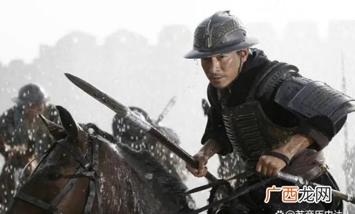古代宝刀“削铁如泥”，为何现代的刀却做不到了？原因出乎意料