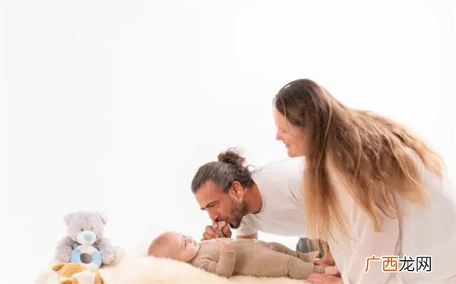 母婴关系对于婴儿成长的影响有哪些呢？