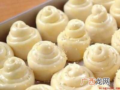 面包怎么做的具体操作步骤 面包怎么做的