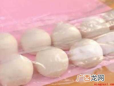 面包怎么做的具体操作步骤 面包怎么做的