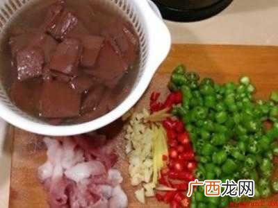 猪血怎么弄着吃