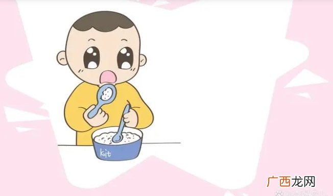 一岁的宝宝,到底该“多喝奶”?还是该“多吃饭”?