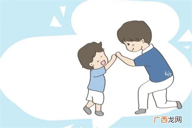 孩子学走路早晚，会影响智力发育？其实因人而异