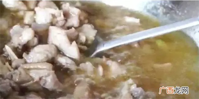 爱吃鸡肉的一定要收藏，教你做道香辣可口的辣子鸡，好吃极了