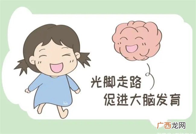 孩子光脚的那些事，父母别再纠结，其实好处多多