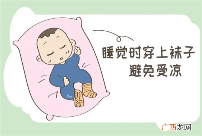 孩子光脚的那些事，父母别再纠结，其实好处多多