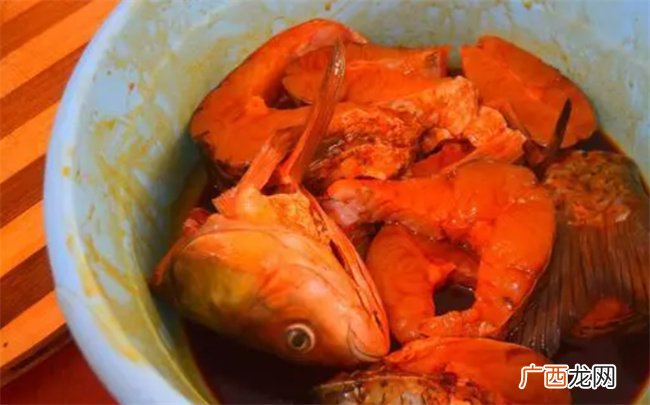 自从学会砂锅焖草鱼的做法 全家三天两头点名要吃 开胃又下饭