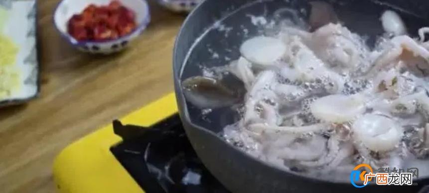 美味可口的香辣八爪鱼，好吃极了