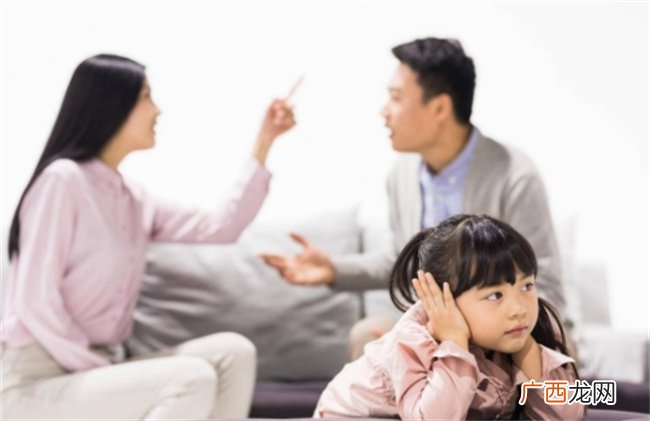 易怒性格的父母，养出的孩子一般有两大缺点，希望你家娃没中招