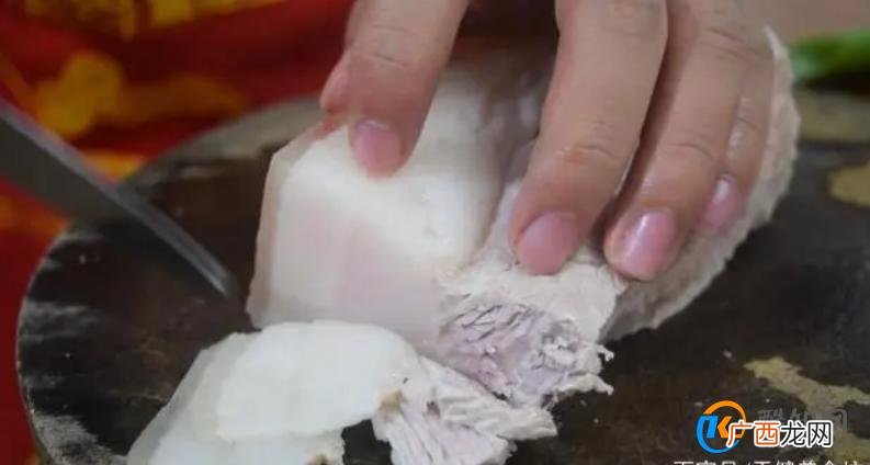 爱吃回锅肉的一定要收藏，教你做家庭版川菜回锅肉，好吃极了