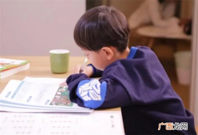 怎样培养孩子的思维能力？抓住黄金时期，帮助孩子打开思维天窗