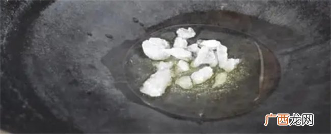 一斤鸡翅，一勺陈醋，做出来的焦糖鸡翅，美味可口，吃了还想吃！