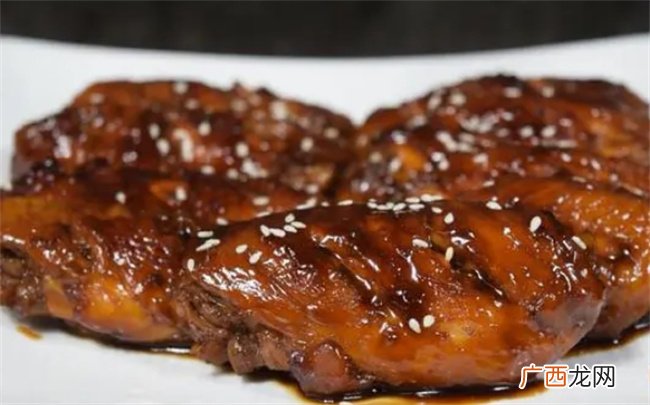 一斤鸡翅，一勺陈醋，做出来的焦糖鸡翅，美味可口，吃了还想吃！
