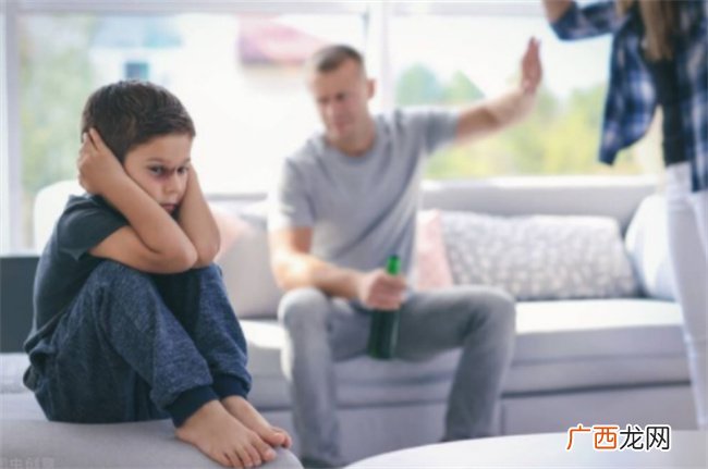 孩子被打骂精神出了问题