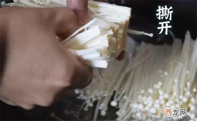 爱吃金针菇的一定要收藏，教你做美味可口的凉拌金针菇，好吃极了