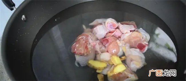 土豆焖鸡最好吃的做法，原来是有技巧的，难怪之前做的不好吃！
