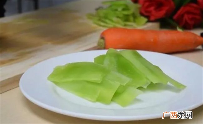 一根莴笋，一抓木耳，这样做出来的凉拌菜，好看又好吃！