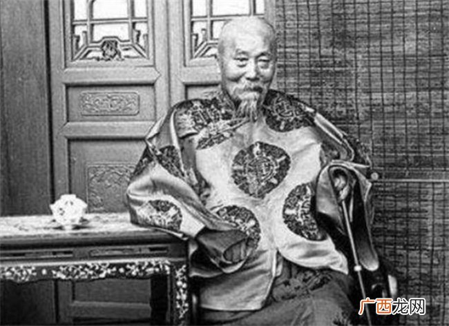 1888年，李鸿章将22岁的女儿嫁给老大臣，二人后代如今家喻户晓