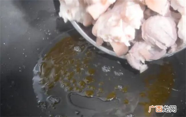猪蹄的新吃法!不煎不炸,不放辣椒,做法简单,味道却超赞!