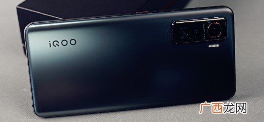 v1824a是vivoiQOO哪一代