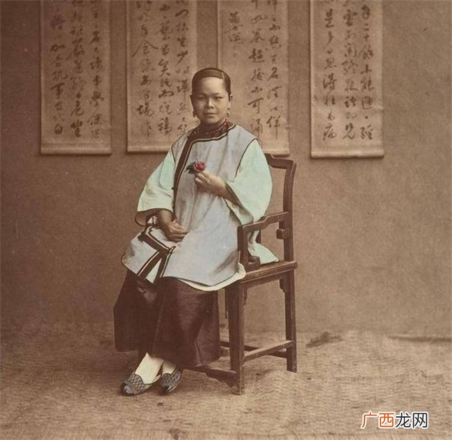 19世纪70年代,奥地利摄影师在上海为清朝百姓拍照片:有技术含量