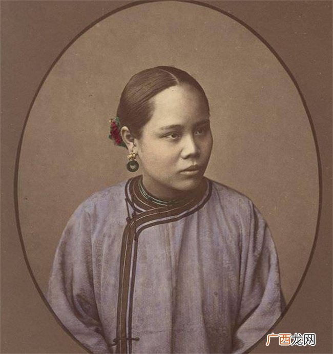 19世纪70年代,奥地利摄影师在上海为清朝百姓拍照片:有技术含量