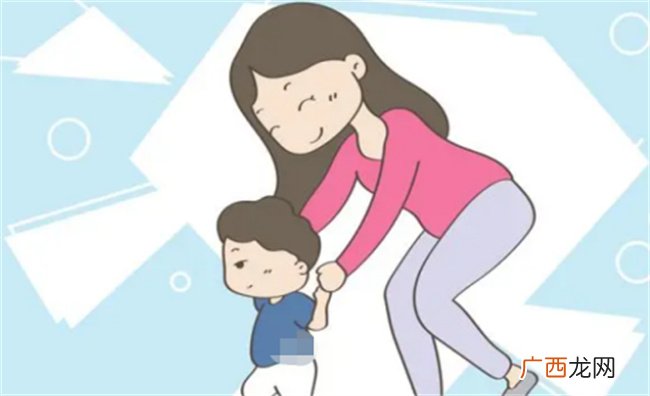 孩子已经学会走路 每天还是坚持妈妈抱 其实背后有原因