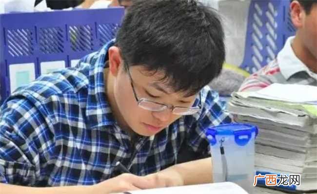 高考能抄到的几率大吗 高考抄旁边人几率大吗