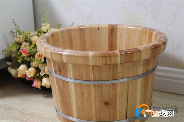 夏天脚上起水泡怎么办
