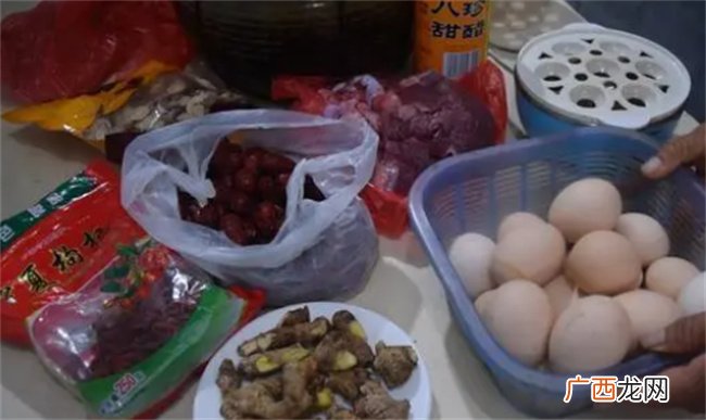猪脚煲姜醋最好吃的做法 简单美味 滋补养颜 看看你喜欢吃不