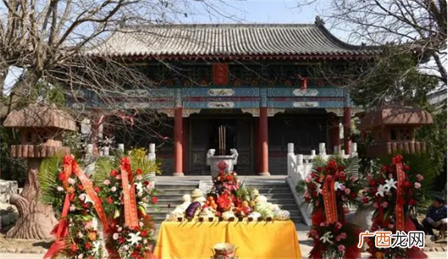 夏至有什么风俗和讲究 夏至节的风俗吃什么