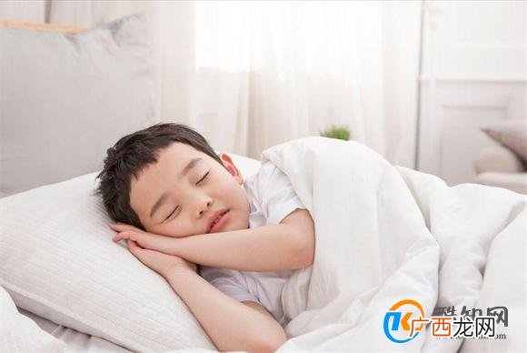 好听有笔画简洁的男孩名字 让孩子不再想要改名