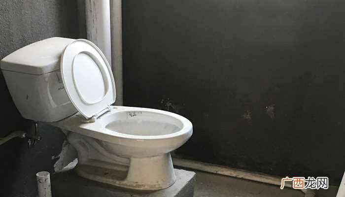 女人梦见满地都是屎