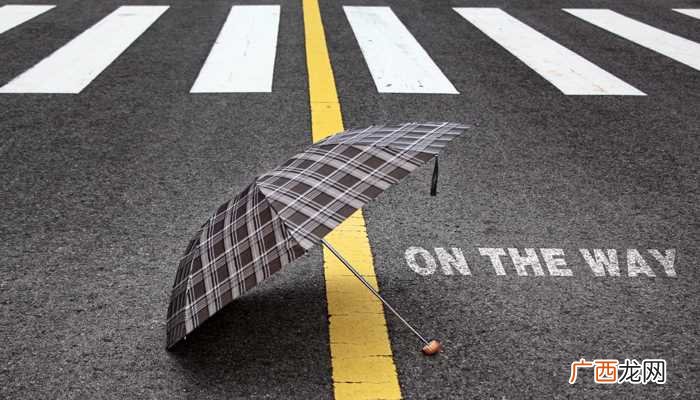女人梦见雨伞支架坏了