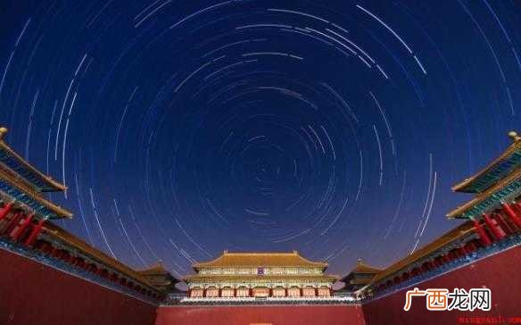 如何拍摄好看的星轨