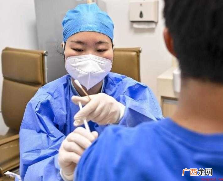 打狂犬疫苗后能洗澡吗