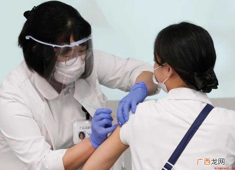 接种新冠疫苗后发热怎么办