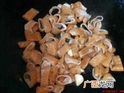 卤大肠怎么吃