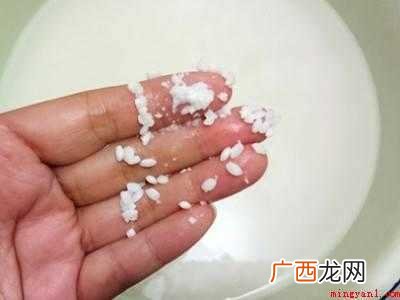竹筒粽子怎么吃