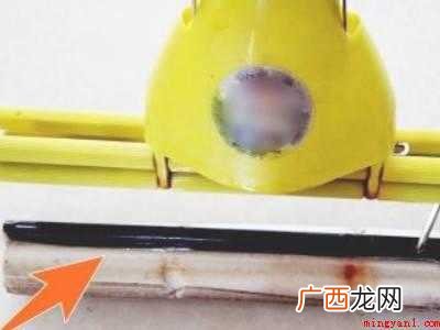 吸水拖把头怎么换头