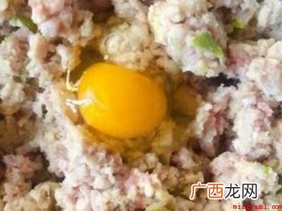 水丸子怎么做的具体操作步骤 水汆丸子怎么做