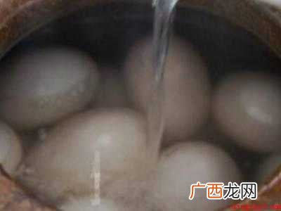 怎么做咸鸭蛋好吃又多油