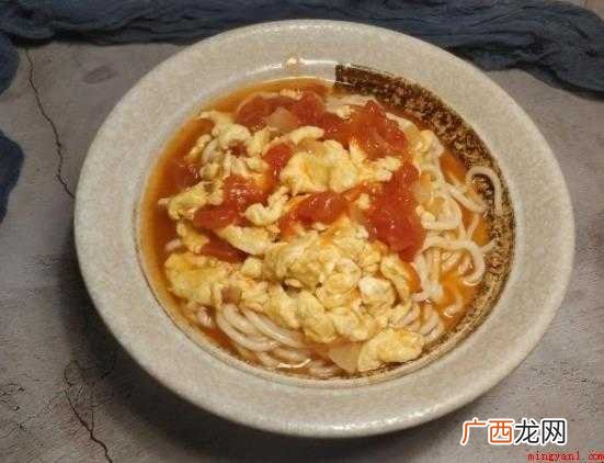 西红柿打卤面怎么做 一碗真的不够吃 西红柿打卤面怎么做