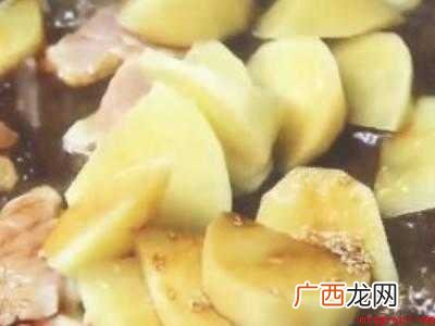 烀饼怎么做才又薄又脆