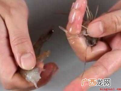 鲜虾怎么剥壳