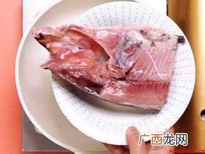 蝶鱼头怎么做好吃法共有3步 蝶鱼头怎么做好吃法
